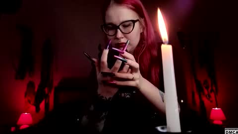 Goddess Amanita online show from December 15, 2025, 9:57 am