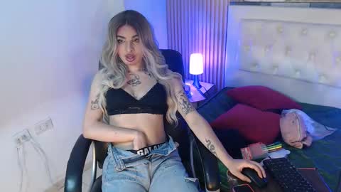 Snapshot of amapola_hs chatting on October 14, 2025, 11:16 pm amapola_hs online show from October 14, 2025, 11:16 pm