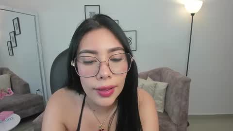 Snapshot of amara_foxx chatting on July 6, 2026, 6:43 pm amara foxx online show from July 6, 2026, 6:43 pm