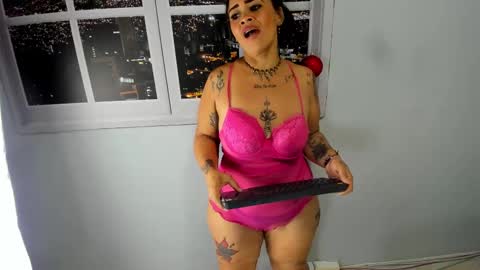 Snapshot of amarantha_hans chatting on February 13, 2025, 10:33 pm amarantha_hans online show from February 13, 2025, 10:33 pm