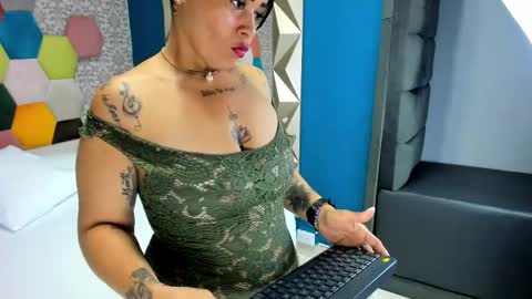 Snapshot of amarantha_hans chatting on February 21, 2025, 7:43 pm amarantha_hans online show from February 21, 2025, 7:43 pm