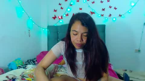 Amara Julia online show from January 17, 2025, 1:35 pm