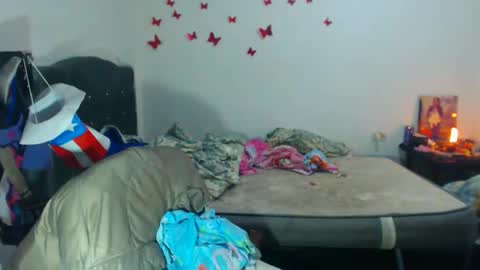 Amara Julia online show from October 5, 2025, 7:01 pm