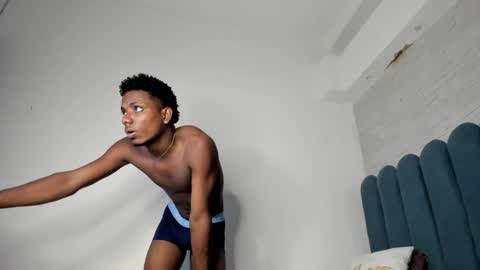 Amare online show from November 10, 2025, 7:02 pm