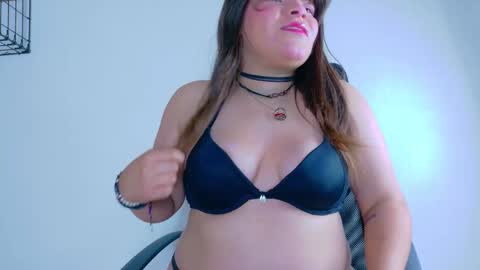 Amaris online show from November 27, 2025, 2:35 am