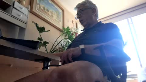 Snapshot of amaro57 chatting on January 22, 2025, 4:44 pm Amaro online show from January 22, 2025, 4:44 pm