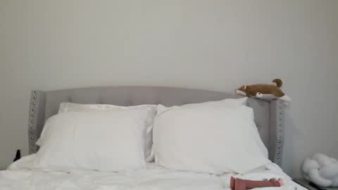 amaya_floress online show from January 30, 2025, 7:59 pm