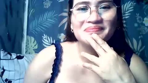 amazing angel online show from September 29, 2025, 6:57 pm