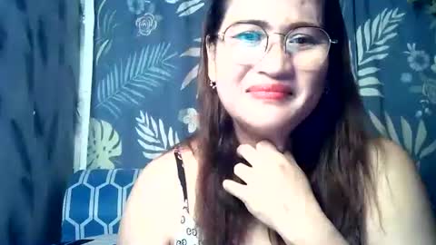 amazing angel online show from October 2, 2025, 10:06 pm