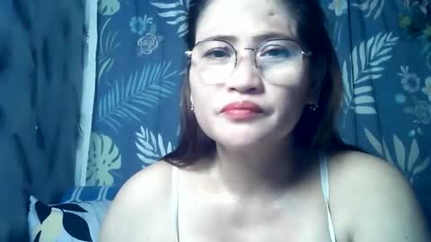 amazing angel online show from October 6, 2025, 4:37 pm
