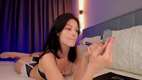 Snapshot of amazing_bitch chatting on December 4, 2025, 6:49 pm Stasy online show from December 4, 2025, 6:49 pm