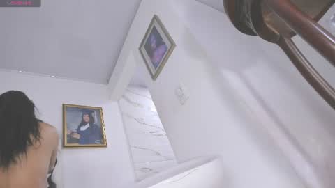 Vivi online show from August 1, 2026, 10:52 pm