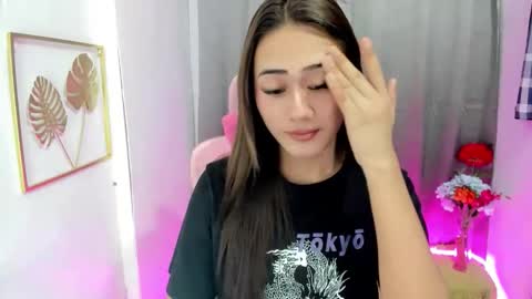 amazingmelinda_ online show from November 17, 2025, 11:38 am