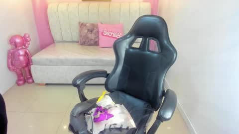 Snapshot of ambar_fox_s chatting on January 11, 2026, 3:00 am Ambar online show from January 11, 2026, 3:00 am