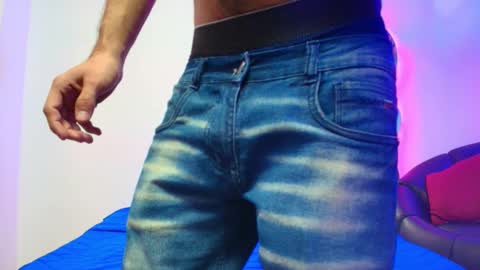 Sebas online show from September 14, 2025, 1:32 pm