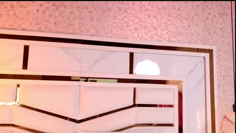 Julieta  online show from November 9, 2025, 11:41 am