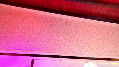 Julieta  online show from November 23, 2025, 11:32 am