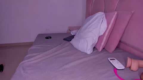 Snapshot of ambarasm chatting on March 1, 2026, 12:40 pm ambarasm online show from March 1, 2026, 12:40 pm