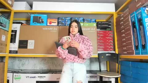 Ambarina  online show from May 13, 2026, 11:29 am