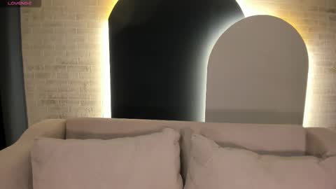 Ambar  online show from March 25, 2026, 11:49 am