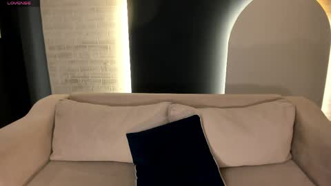 Ambar  online show from March 26, 2026, 11:49 am