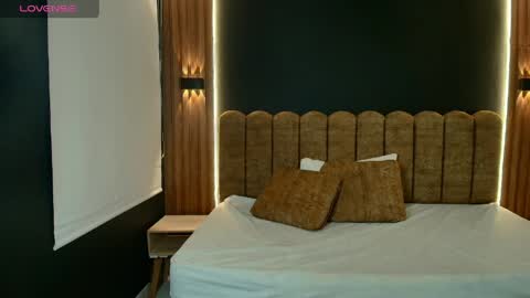 AMBAR LEE online show from March 29, 2026, 12:05 pm