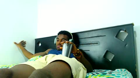 ambartxsex online show from June 17, 2026, 10:21 pm