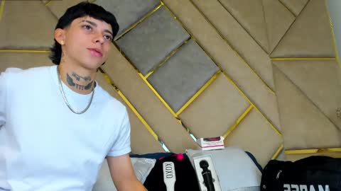 Amber  online show from October 19, 2025, 5:24 pm