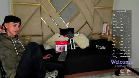 Amber  online show from November 14, 2025, 4:17 pm