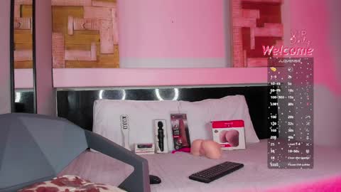Snapshot of amber_adams_ chatting on April 7, 2026, 12:16 pm Amber online show from April 7, 2026, 12:16 pm