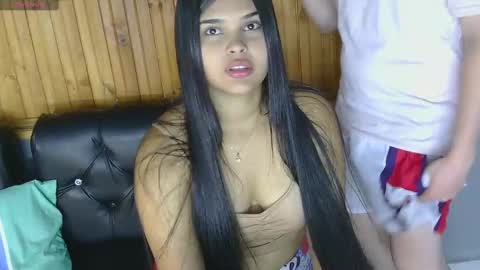 Snapshot of amber_and_ray chatting on October 26, 2025, 1:44 am Ray and Amber online show from October 26, 2025, 1:44 am