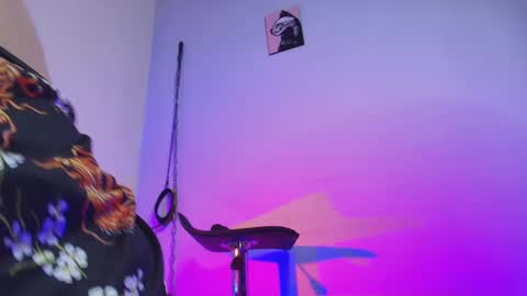 amber_blair online show from November 4, 2025, 9:14 pm