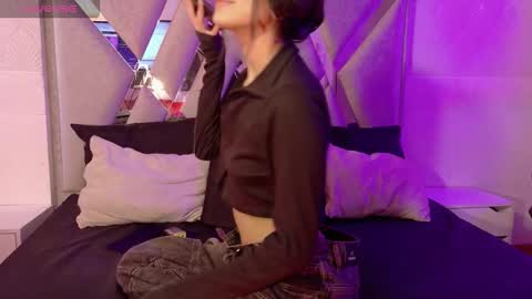 Amber online show from September 19, 2025, 3:24 pm