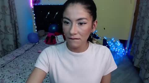 Amber online show from February 22, 2025, 3:23 am
