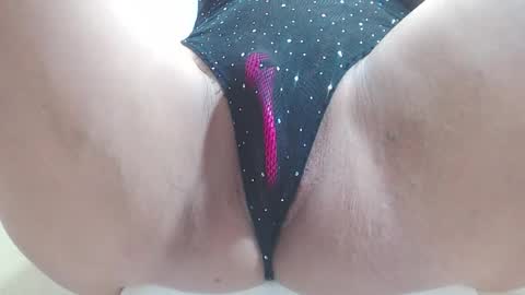 Amber Moore online show from November 25, 2025, 1:00 pm