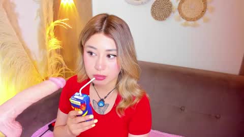amber_palmer online show from May 3, 2026, 8:26 pm