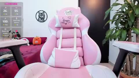 amber_sexy14 online show from July 28, 2026, 7:39 pm