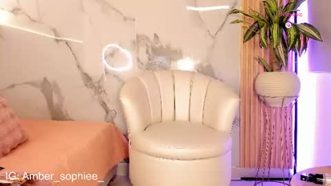 Snapshot of amber_sophie chatting on July 24, 2026, 7:23 pm Schedule 200pm to 900pm Col online show from July 24, 2026, 7:23 pm