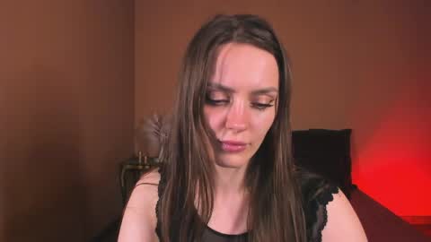 amber_tender_ online show from June 1, 2026, 4:52 pm