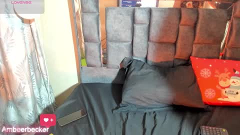 Snapshot of amberbeckeer chatting on December 14, 2024, 4:45 am Amber  online show from December 14, 2024, 4:45 am