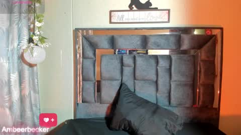 Snapshot of amberbeckeer chatting on February 28, 2025, 1:15 am Amber  online show from February 28, 2025, 1:15 am