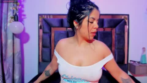 Snapshot of amberbeckeer chatting on September 26, 2025, 1:42 am Amber  online show from September 26, 2025, 1:42 am