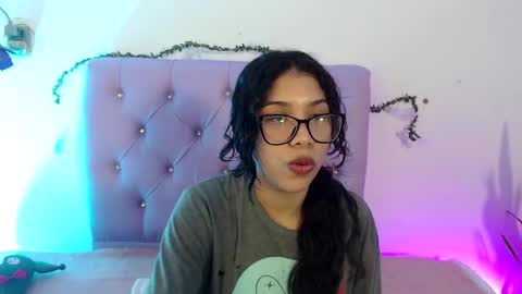 Amber Jeong online show from January 17, 2025, 11:29 pm