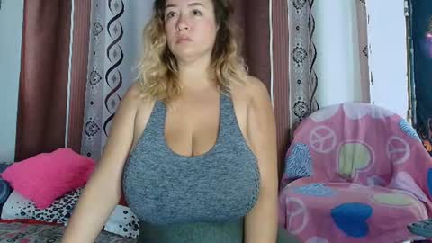 Snapshot of amberlissi chatting on June 18, 2026, 2:10 pm LISSY online show from June 18, 2026, 2:10 pm