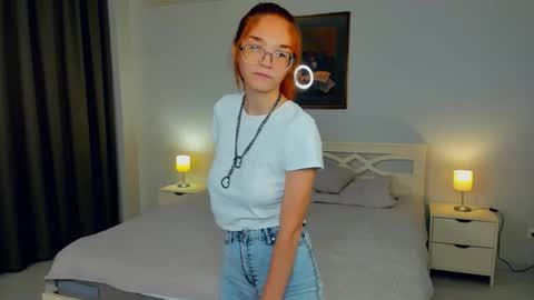 Sofia online show from October 11, 2025, 5:17 am