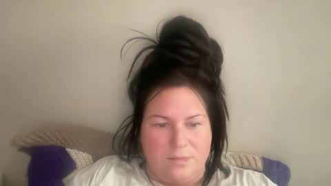 ambermoss7 online show from January 5, 2026, 5:27 pm