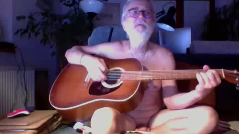 Amberr11 online show from October 4, 2025, 9:46 pm