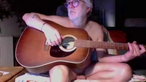 Amberr11 online show from November 30, 2025, 12:25 am