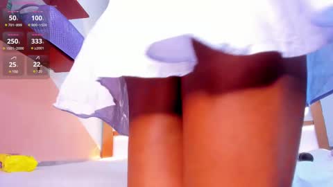 Amber online show from February 11, 2025, 6:44 pm