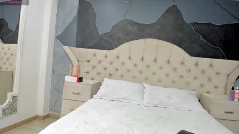 Snapshot of amberrgrey_ chatting on September 9, 2025, 5:34 pm Amber Grey online show from September 9, 2025, 5:34 pm